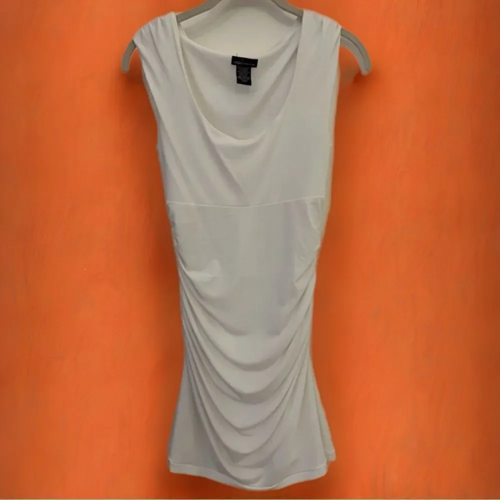 Victoria Secret- White fitted dress in xsmall